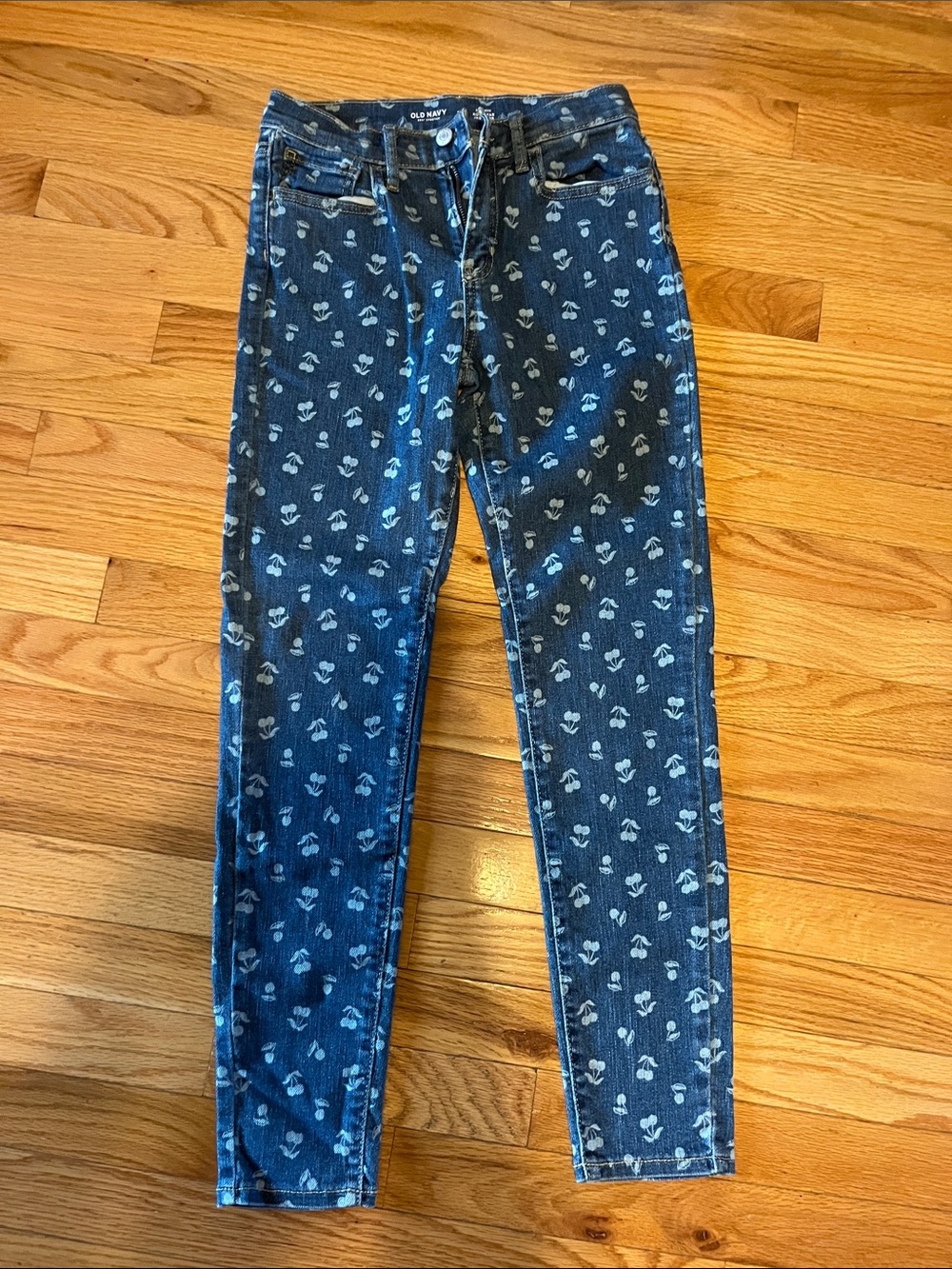 Old Navy cherry print Skinny Jeans